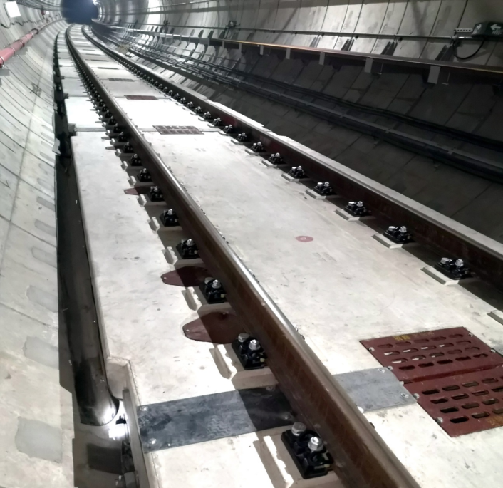 上海地铁15号线安境迩钢弹簧浮置板运营近一年状态良好